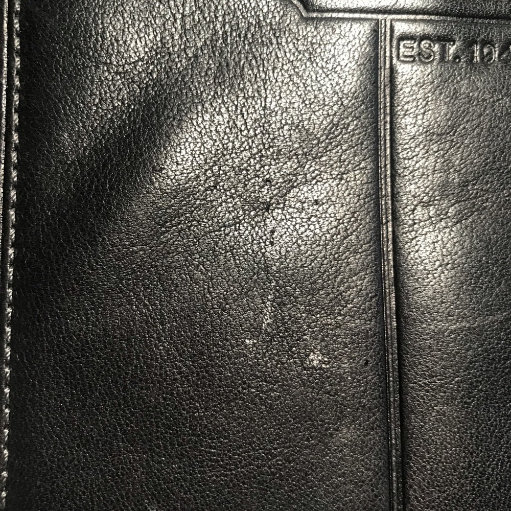 AUTH Beautiful like new Coach leather crossbody - Picture 6 of 6